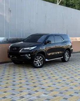 Fortuner VRZ Matic 2016 Hitam Istimewa
