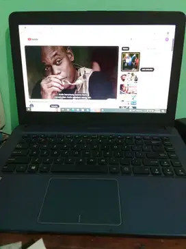 Laptop Asus AMD A4-9125 Radeon R3 Ram8/500