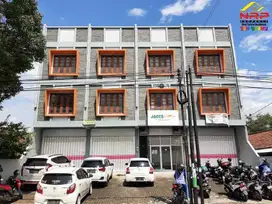 Dijual Ruko Strategis 3 Lantai Jl. Yos Sudarso - Banyuwangi