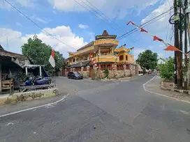 Jual Rumah 2 lantai, Dalam Kota Solo Siap Huni