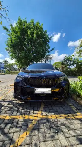 2024 BMW X5 M package