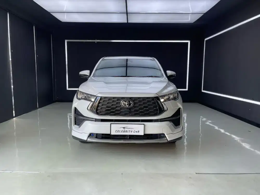 Toyota Innova Zenix Q HV Hybrid 2.0L TSS Modelista White Pearl 2023