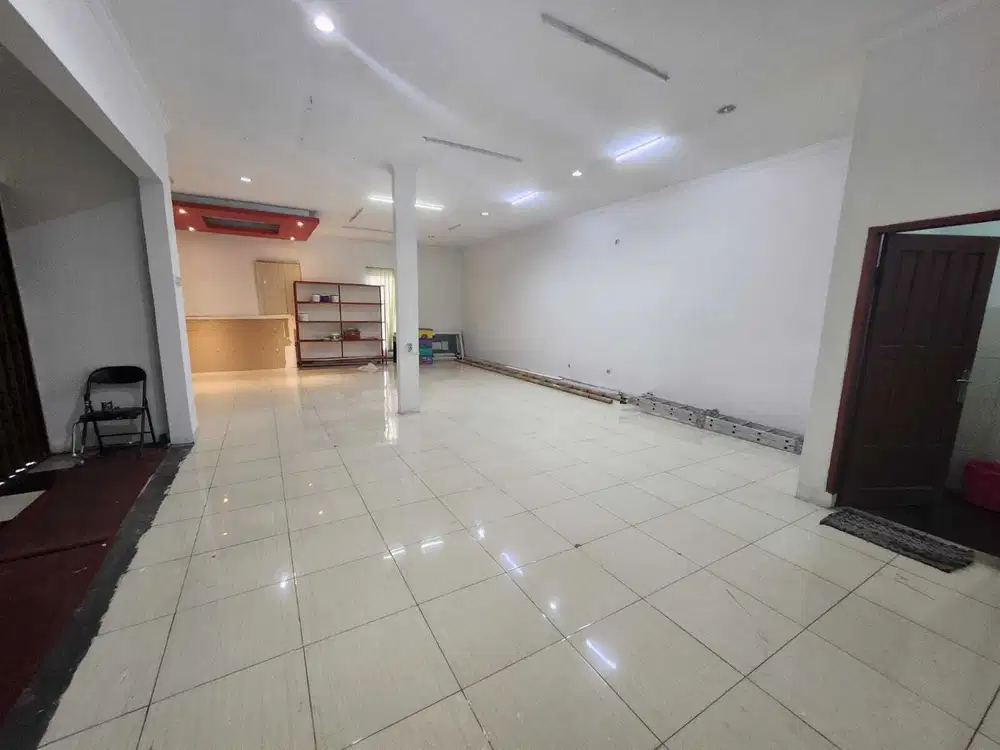 Sewa Ruko/Ruang Usaha/Kantor di Mainroad Kiaracondong Bandung