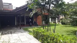 JUAL Rumah strategis pusat kota SHM di Jl. Srimahi, Bandung