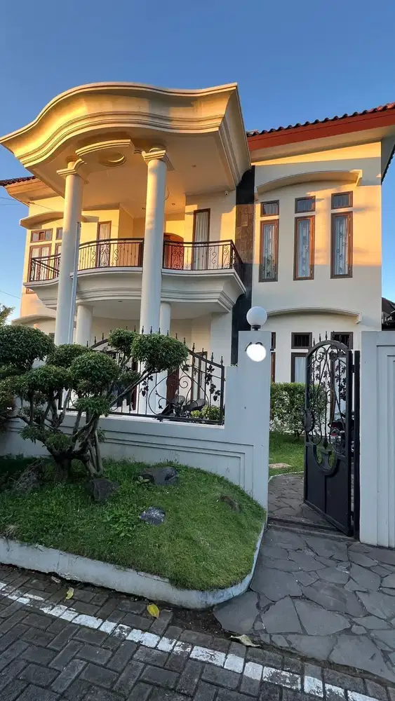 DIJUAL RUMAH UNTUK KANTOR 2 LANTAI, TEMBALANG, SEMARANG