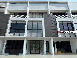 Disewakan Lantai 1 Ruko The Hive Tanamera, Lippo Cikarang, Bekasi