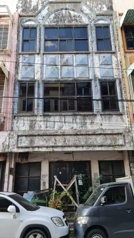 Ruko 3 Lantai Panakkukang Makassar Sulawesi Selatan