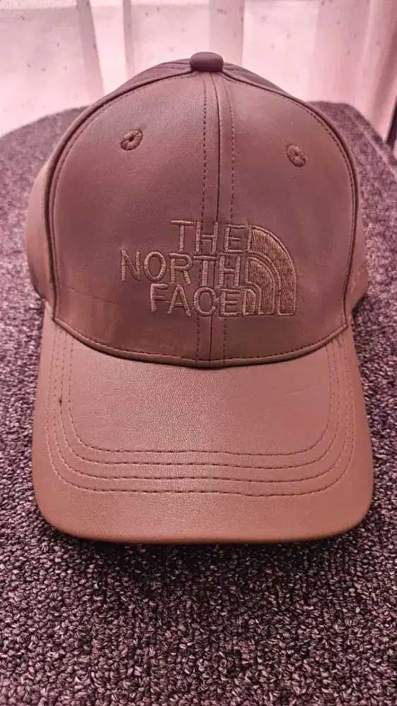 Topi TNF..keren