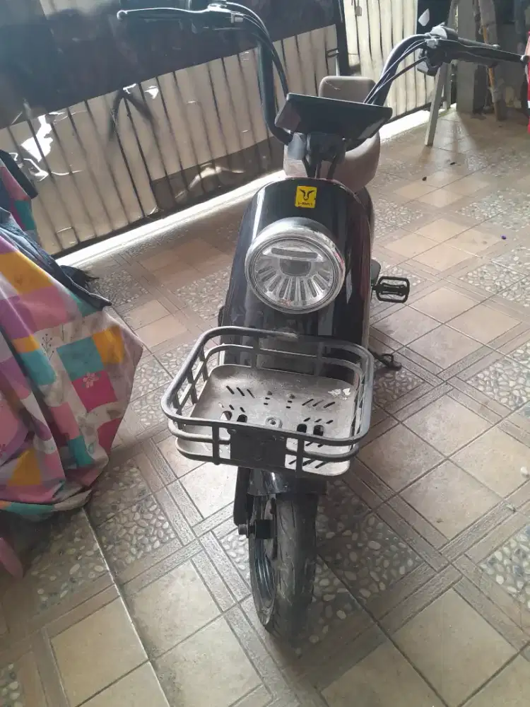 Sepeda listrik uwinfly