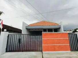 SEWA || Rumah Baru 240m² Siap Huni Ngemplak Kartosura