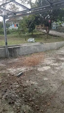 Villa + kebun dan kolam