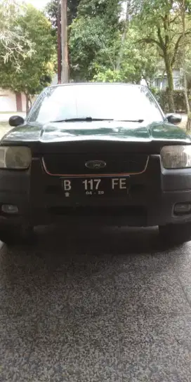 DIJUAL CEPAT FORD ESCAPE
