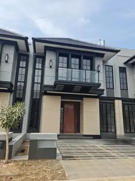 dijual villa citraland gama city hadap selatan lebar8