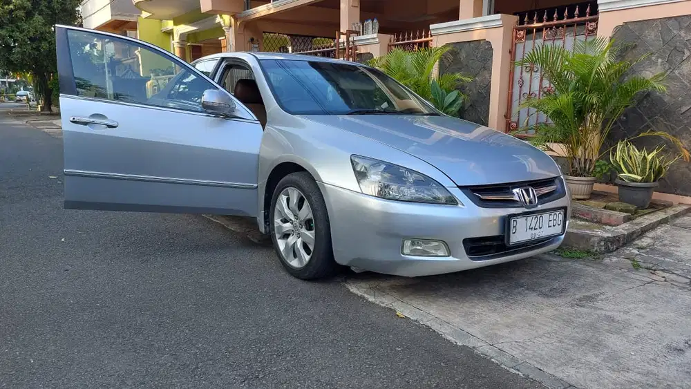 Honda Accord 2006 Bensin