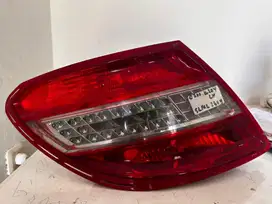 LAMPU Belakang W204 Non Facelift (KIRI)