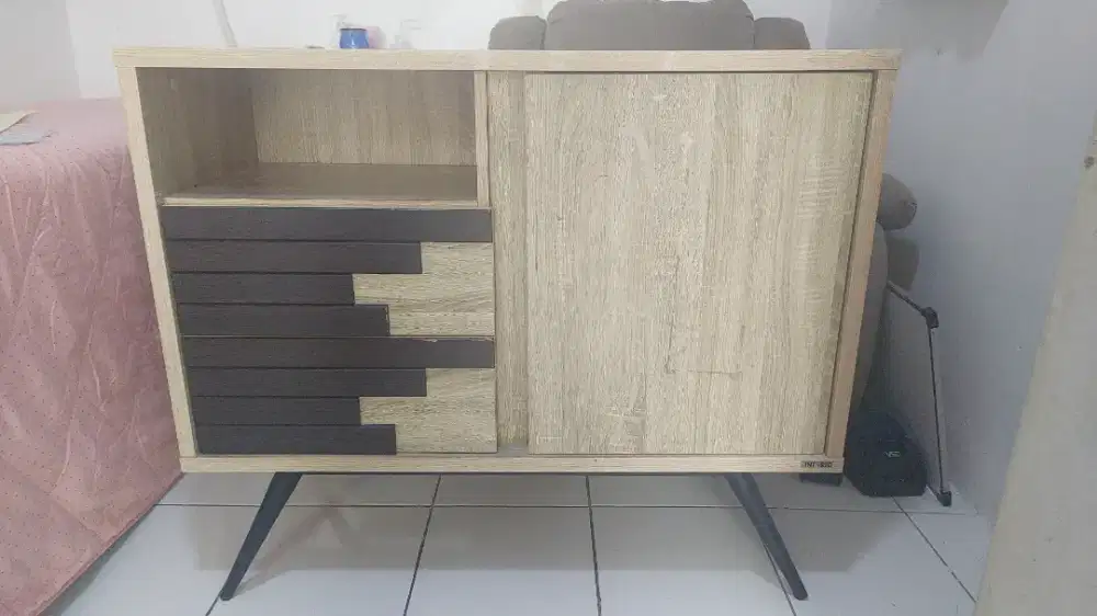 MEJA KAYU KAKI BESI KOKOH