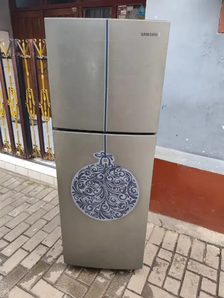 Kulkas Samsung 2pintu