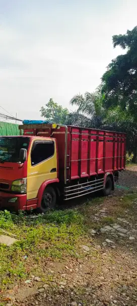 Sewa truk luar dan dalam kota jakarta