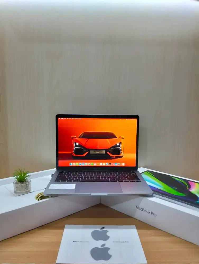 macbook Pro touch bar M2