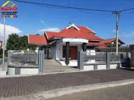 Dijual Rumah Megah MURAH Posisi Hook di Pusat Kota Banyuwangi