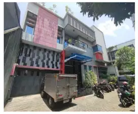 Bangunan Kantor di Jl Olahraga Kemanggisan Palmerah Jakbar