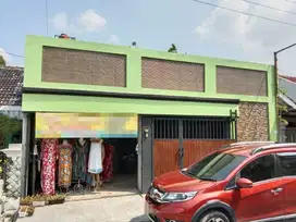 Rumah masuk perumahan lokasi pusat keramaian Jaten Karanganyar
