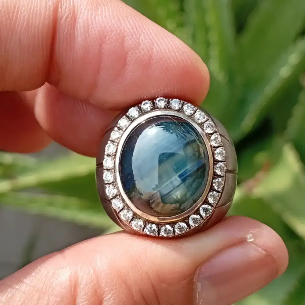 12 Ray Tri color star sapphire Bangsing Thailand 21 ct NTE
