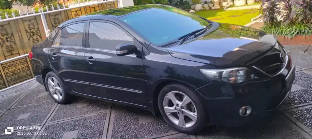 Toyota Altis a/t 2.0 V 2011