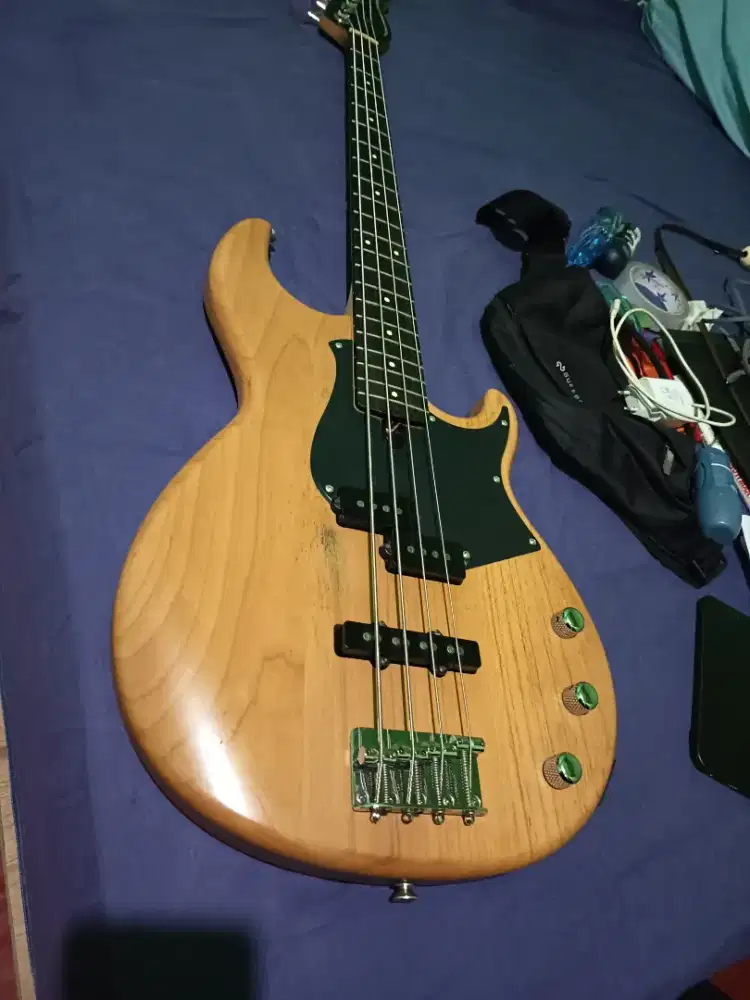 Yamaha Bass Elektrik BB234