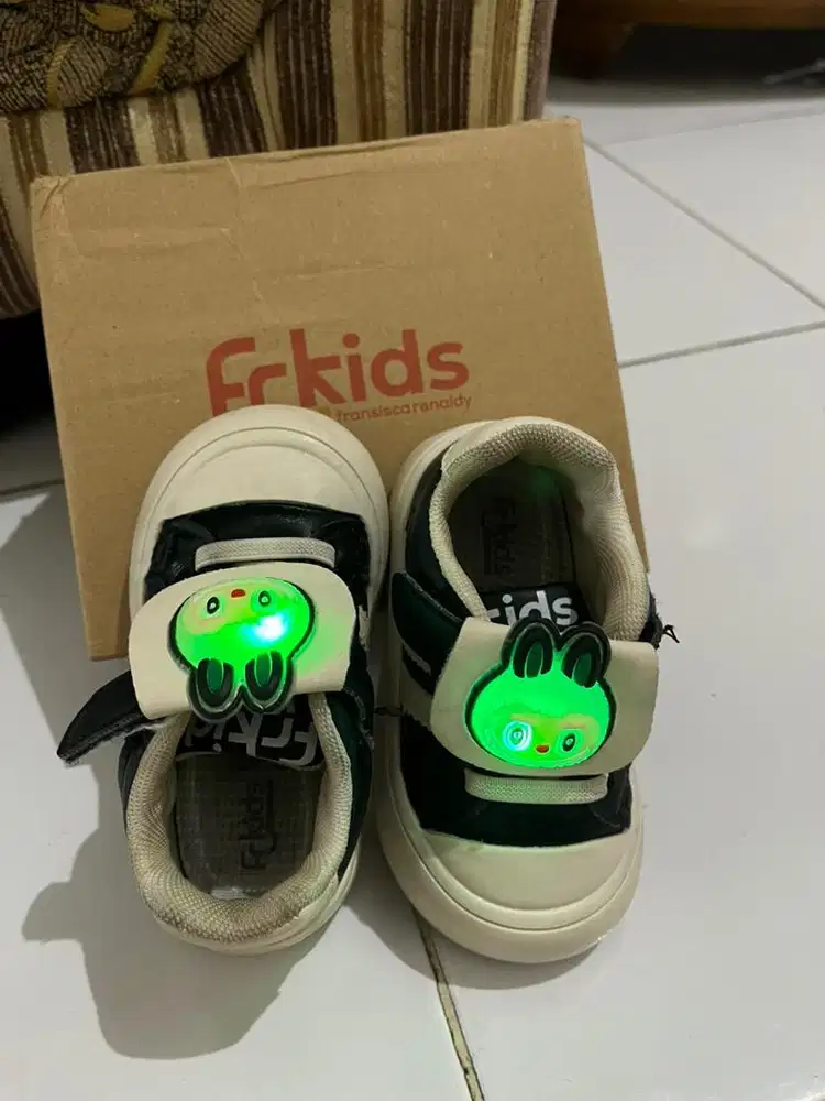 Preloved Sepatu Anak Merk FrKids (☀️Brand) Size 17