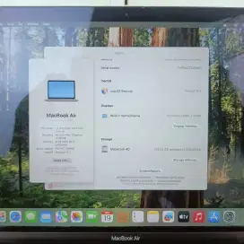 Macbook Air 2020 Inch Ram 8 Ssd 256 lengkap full set buat Silver