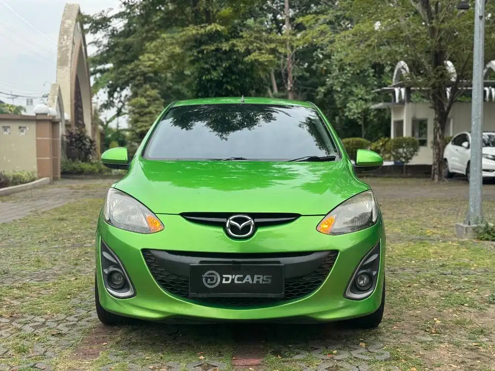MAZDA 2 R 2010 AT HB LOW KM ORIGINAL