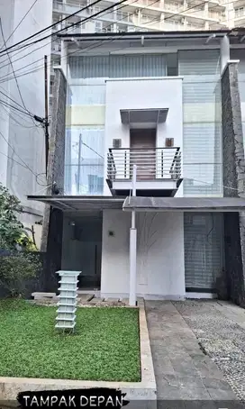 Rumah Townhouse 2 lantai di Beverly Dago Townhouse Sayap Dago Bandung