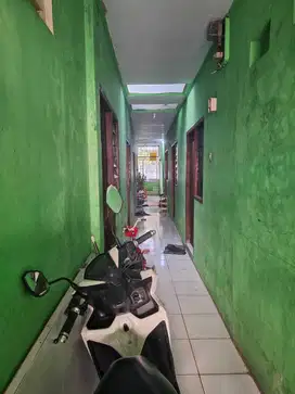 Kos 100m dari Stasiun Kereta Depok Lama