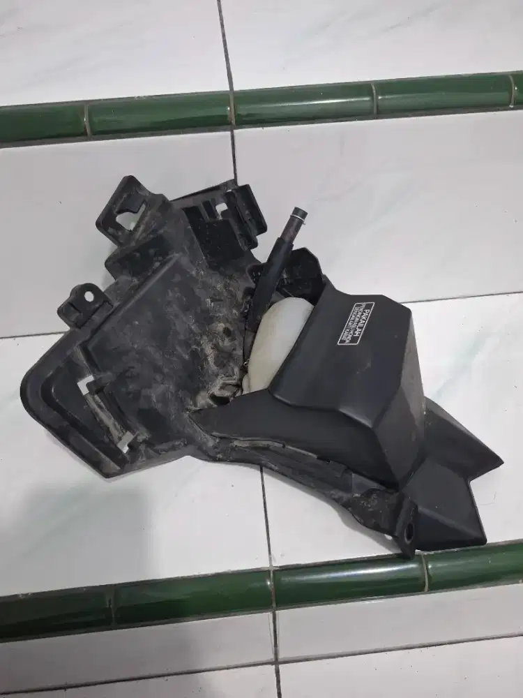 Jual cepat spakbor kolong Vario 125 Gen 2