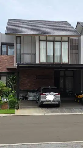 Dijual Rumah 2 Lantai Suvarna Sutera Cluster Dakota, Tangerang