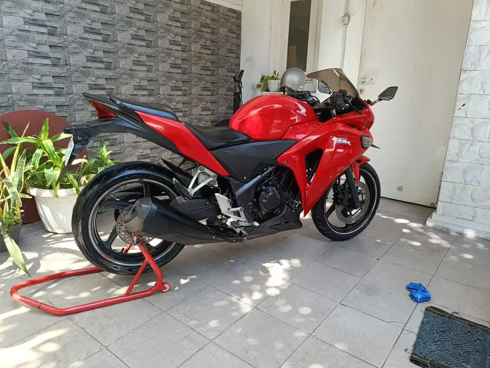 CBR 250r CBU Up thailand