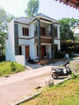 rumah 2 lantai siap huni di wates kulon progo yogyakarta