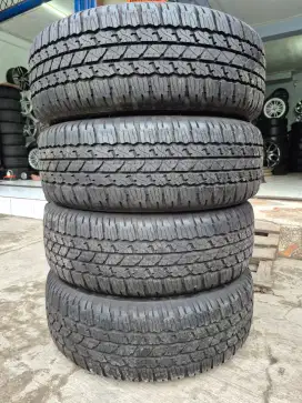 Ban copotan Fortuner Bridgestoen duller AT 265/65 R17 98% 2024..4pcs
