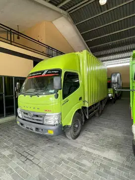 TRUK BOX HINO DUTRO 110SD TAHUN 2022