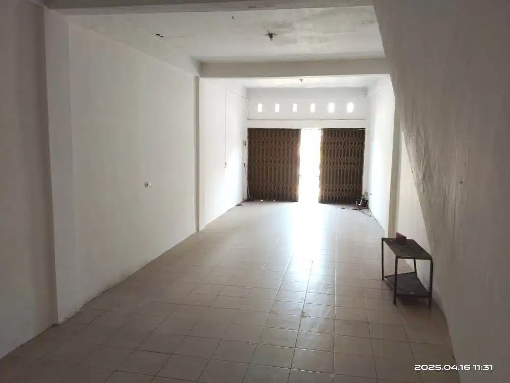 DISEWAKAN RUKO 3LT LOKASI TEPI JALAN BESAR JL. PEPAYA - PEKANBARU