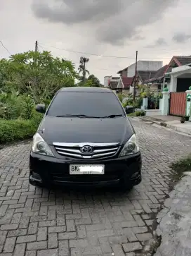 Toyota Kijang Innova diesel matic