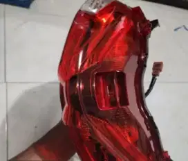 Lampu belakang nmax new ori