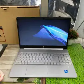 New HP 15-dy5131wm Core i3-1215U RAM 8GB SSD 256GB 14 FHD Windows 11