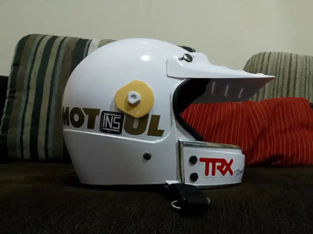 Helm TRX jadul custom moncong pendek Baru
Bandung Dago Nepis santai