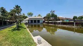 Dijual Rumah Villa Tanah Luas Jalan Cipanas Garut Kota Strategis