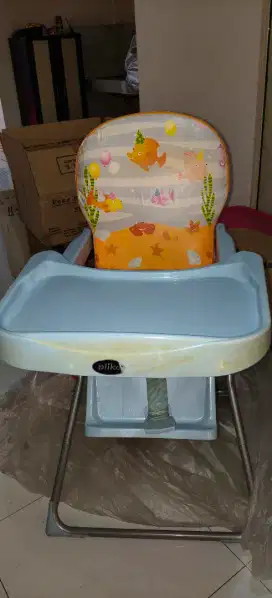meja makan anak