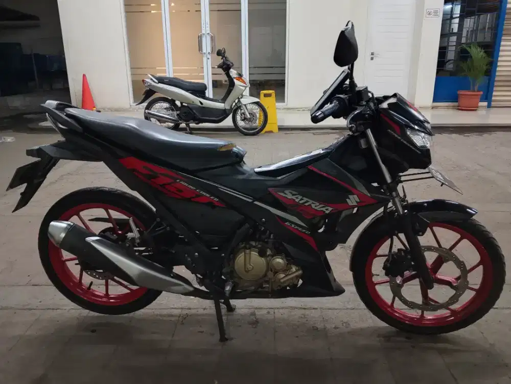 Suzuki satria FU tahun 2016