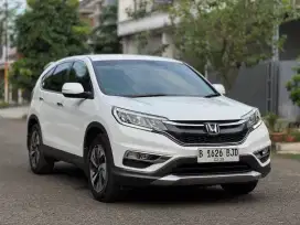 Honda CRV 2.4 Non Prestige Facelift AT Putih 2015