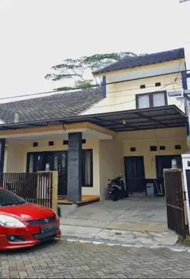 Rumah Cantik Tanah Luas Perum Arumba Suhat Malang